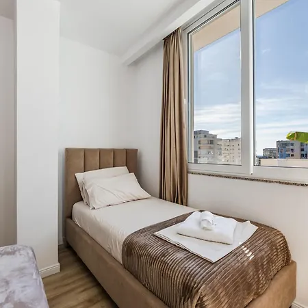 Vollga Big Terrace Penthouse * Durrës