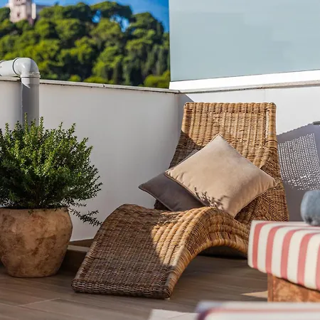 Vollga Big Terrace Penthouse Appartamento Durrës
