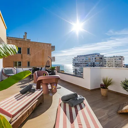 Vollga Big Terrace Penthouse * Durrës