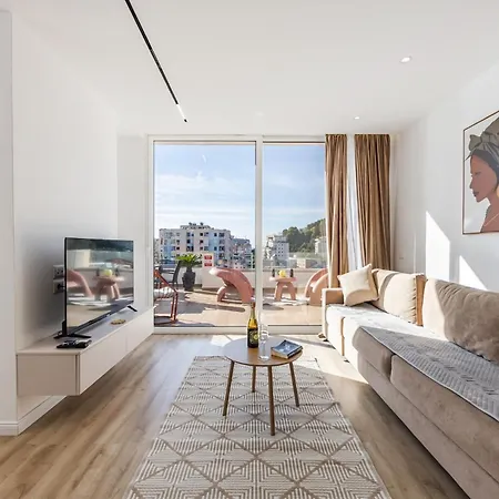 Vollga Big Terrace Penthouse Appartamento Durrës